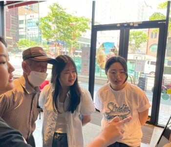 대학생 봉사단 어르신 모바일 사용방법 교육 4회기 진행 이미지